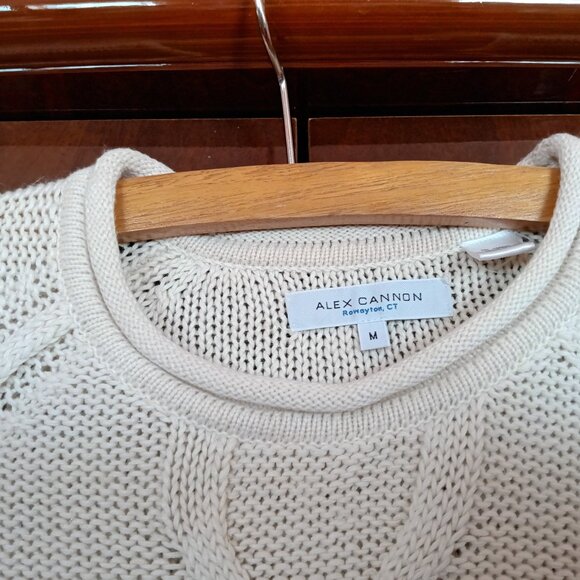 New Sweater for Tall Man - Size M / Length 28 in. - Picture 3 of 3